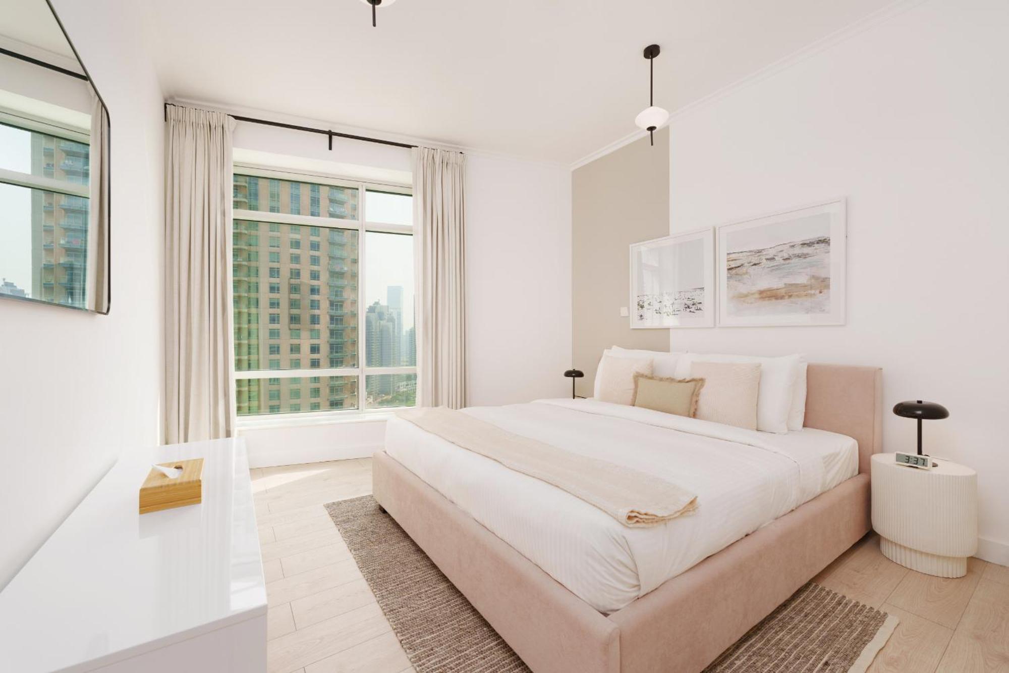Burj Views East, Downtown - Mint Dubai